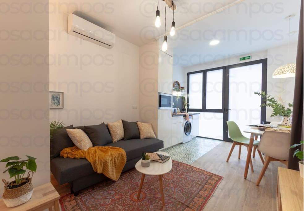 Apartamento Ra - Stylish Loft - Walk To The Of