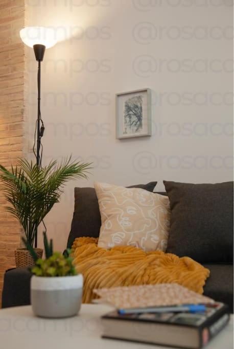 Ra - Stylish Loft - Walk To The Of
