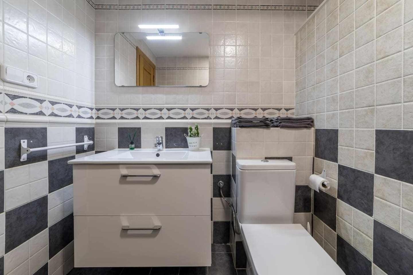 Apartamento Piso Carolina *