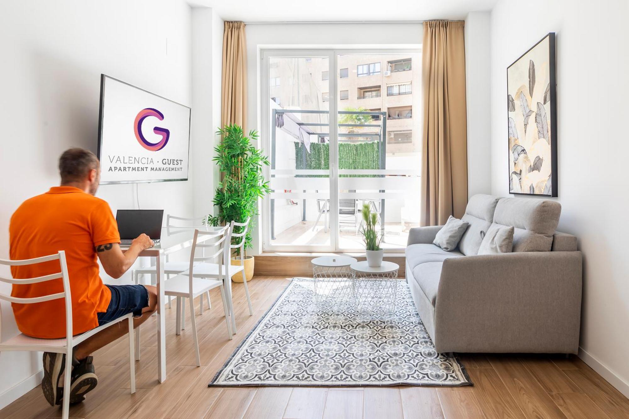 Apartamento Sorolla Station *