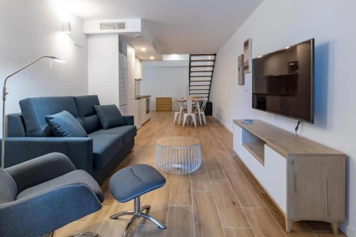 Duplex 6 Pax 2 Bth, Excelent Area Luxor *
