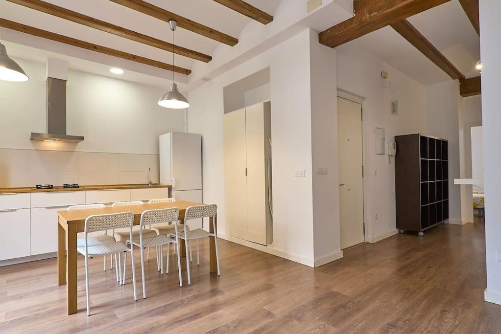 Apartamento Minimalista En Matematico Marzal