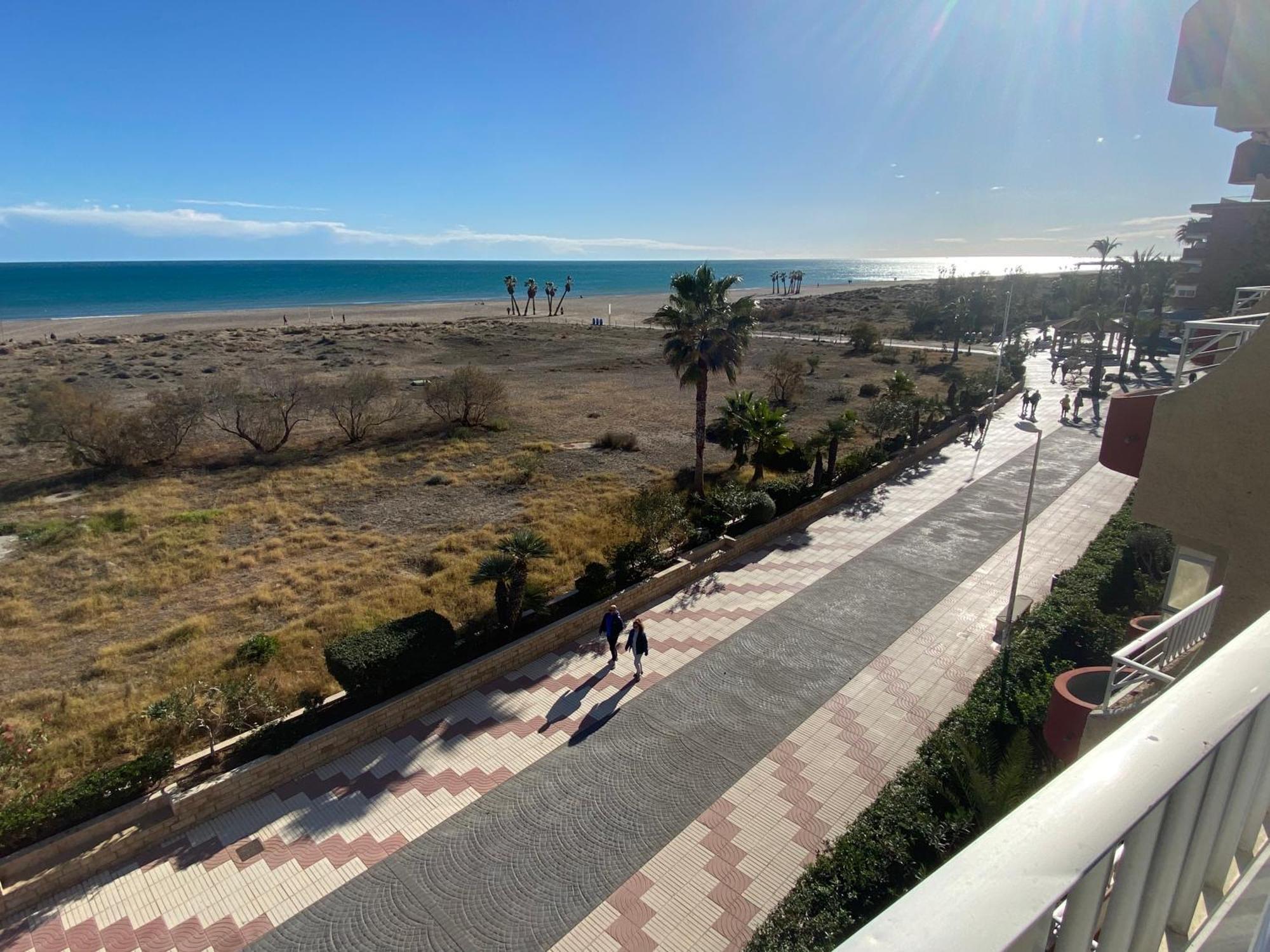 Primera Linea De Playa Apartamento *