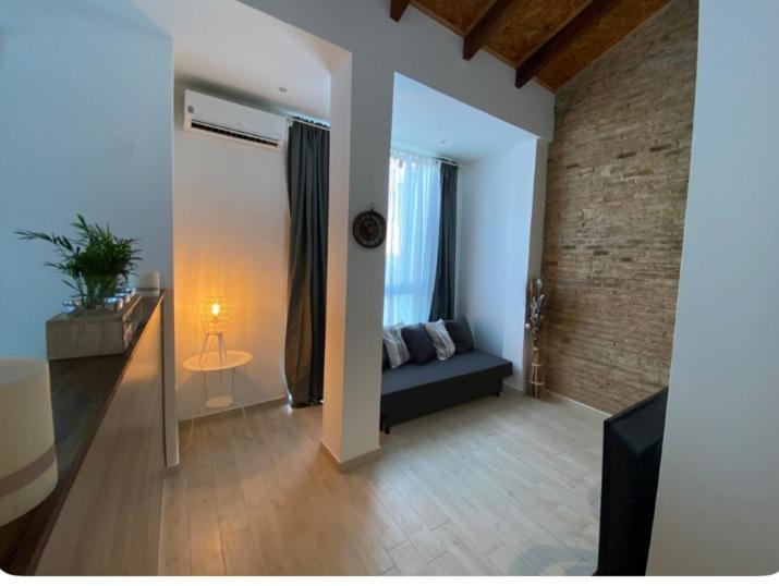 Rent Aparts Milagrosa 1 Apartamento