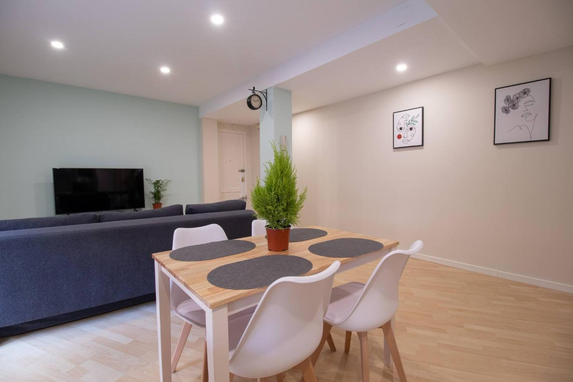 Old Town Flat By Concept Flats Apartment