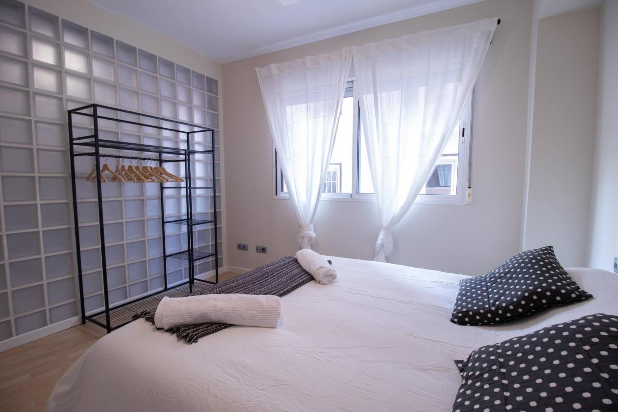 Old Town Flat By Concept Flats Apartment *