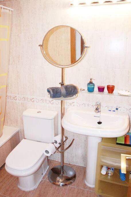 Artes Y Ciencias + Garaje + Netflix Apartment Valencia