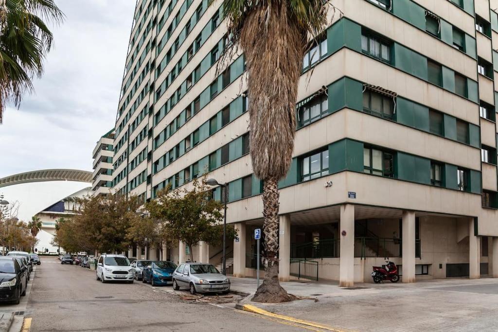 Apartment Artes Y Ciencias + Garaje + Netflix Valencia