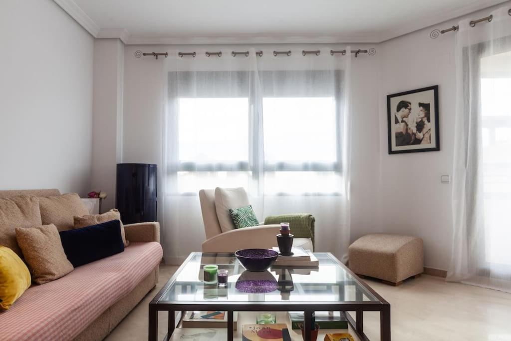 Apartment Artes Y Ciencias + Garaje + Netflix *