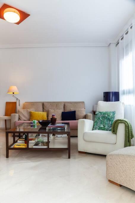Apartment Artes Y Ciencias + Garaje + Netflix Valencia