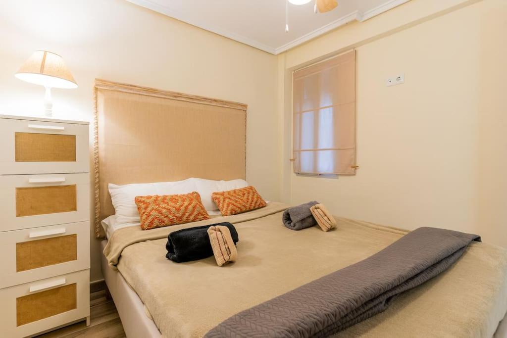 Ciudad Artes Gem: Stylish Near Ruzafa & *