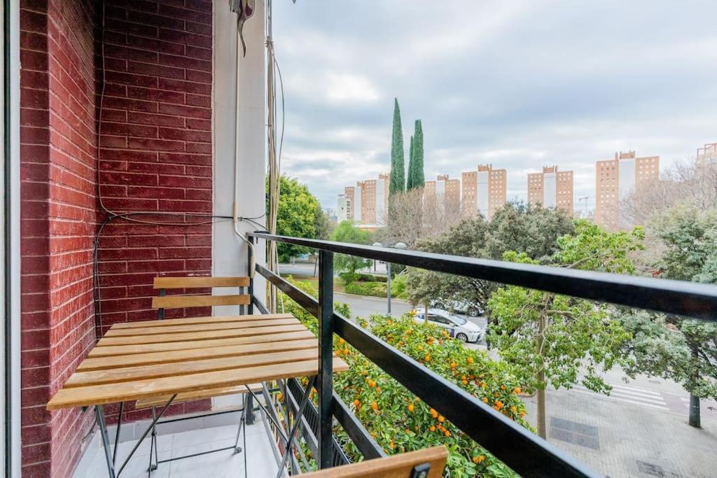 Apartamento Ciudad Artes Gem: Stylish Near Ruzafa & Valencia