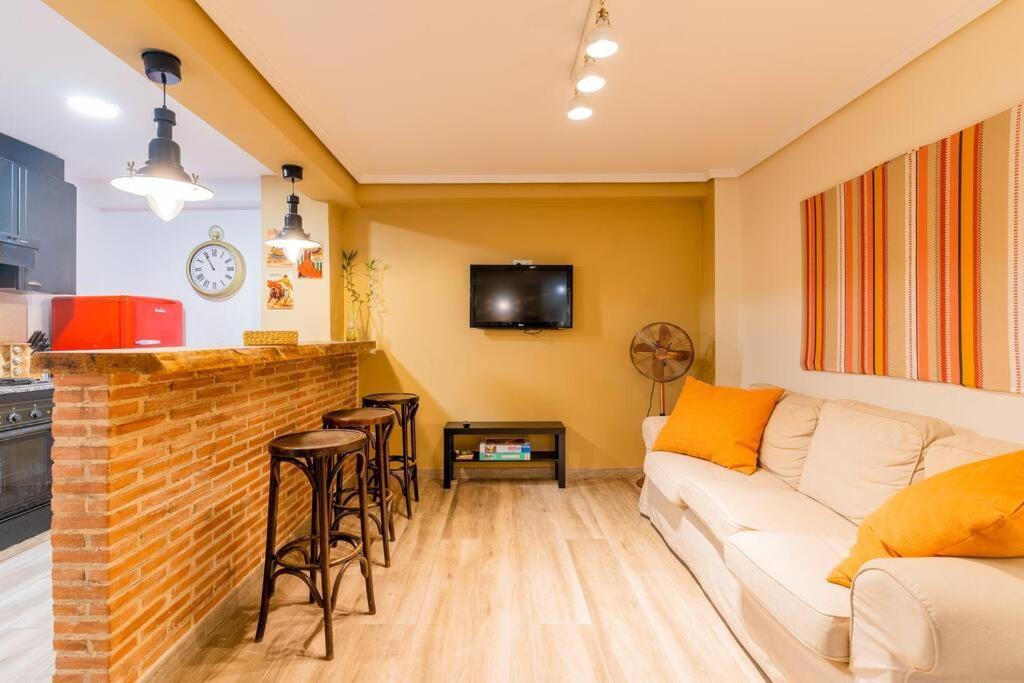 Ciudad Artes Gem: Stylish Near Ruzafa & Apartamento *