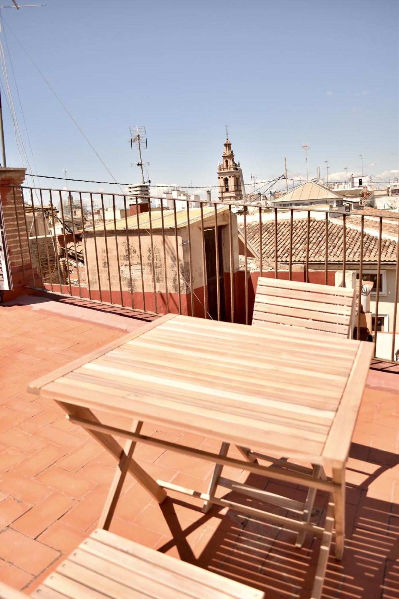 Atico Con Terraza Cerca De La Plaza De La Virgen * Valencia