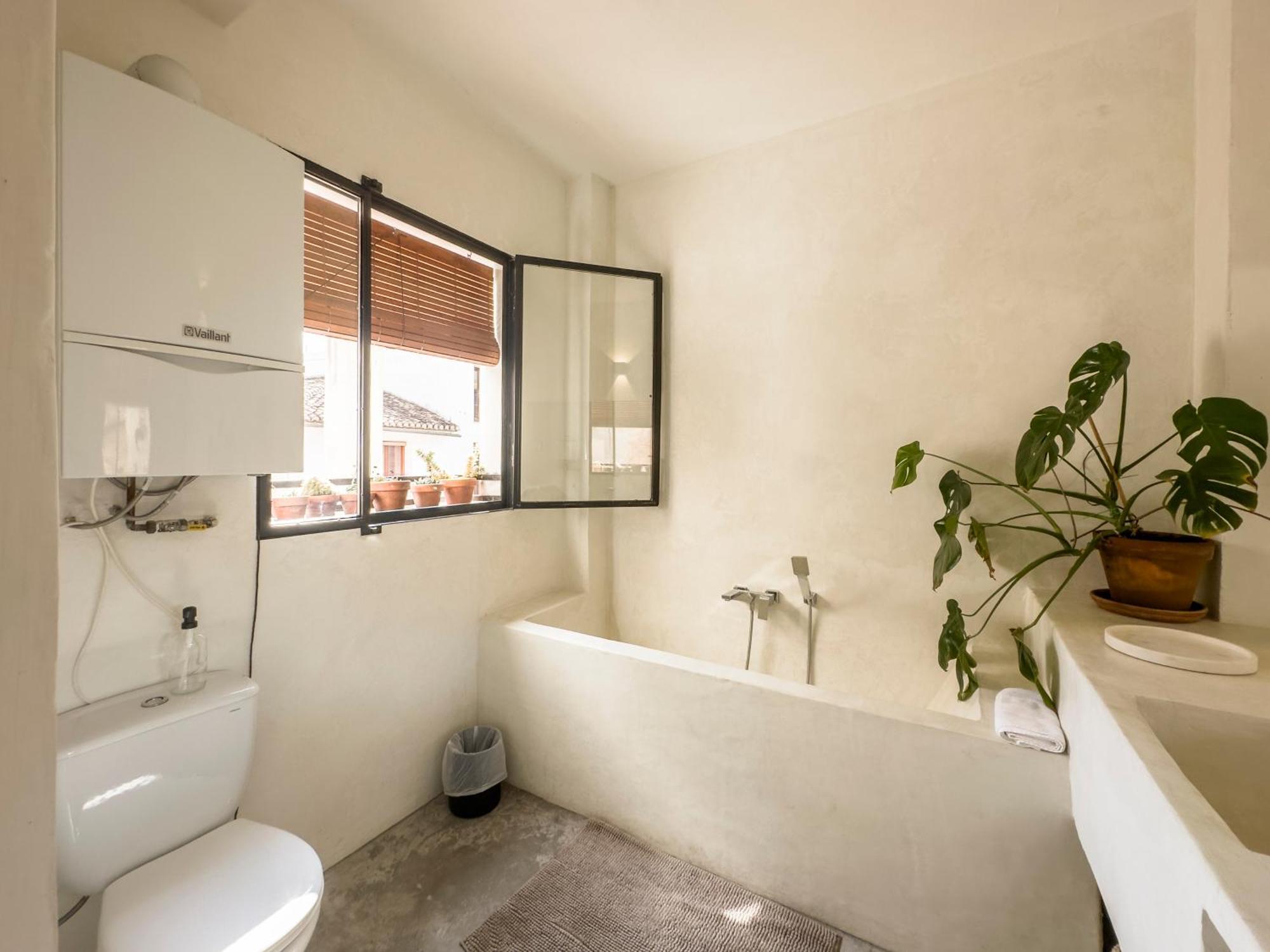 Serranos Apartamento *