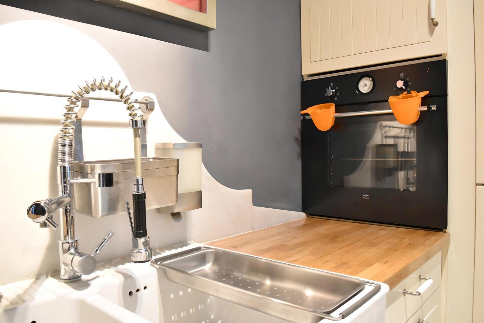 Estudio Ciutat Vella Al Lado De Jardines Del Turia Apartamento *