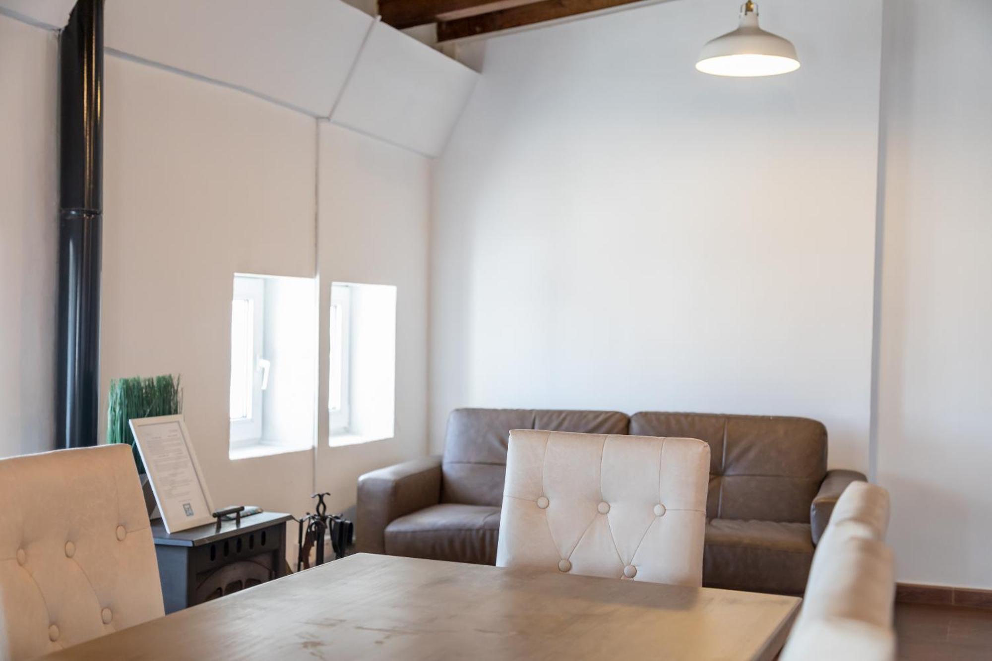 Travel Habitat Port Valencia. Apartamento Valencia