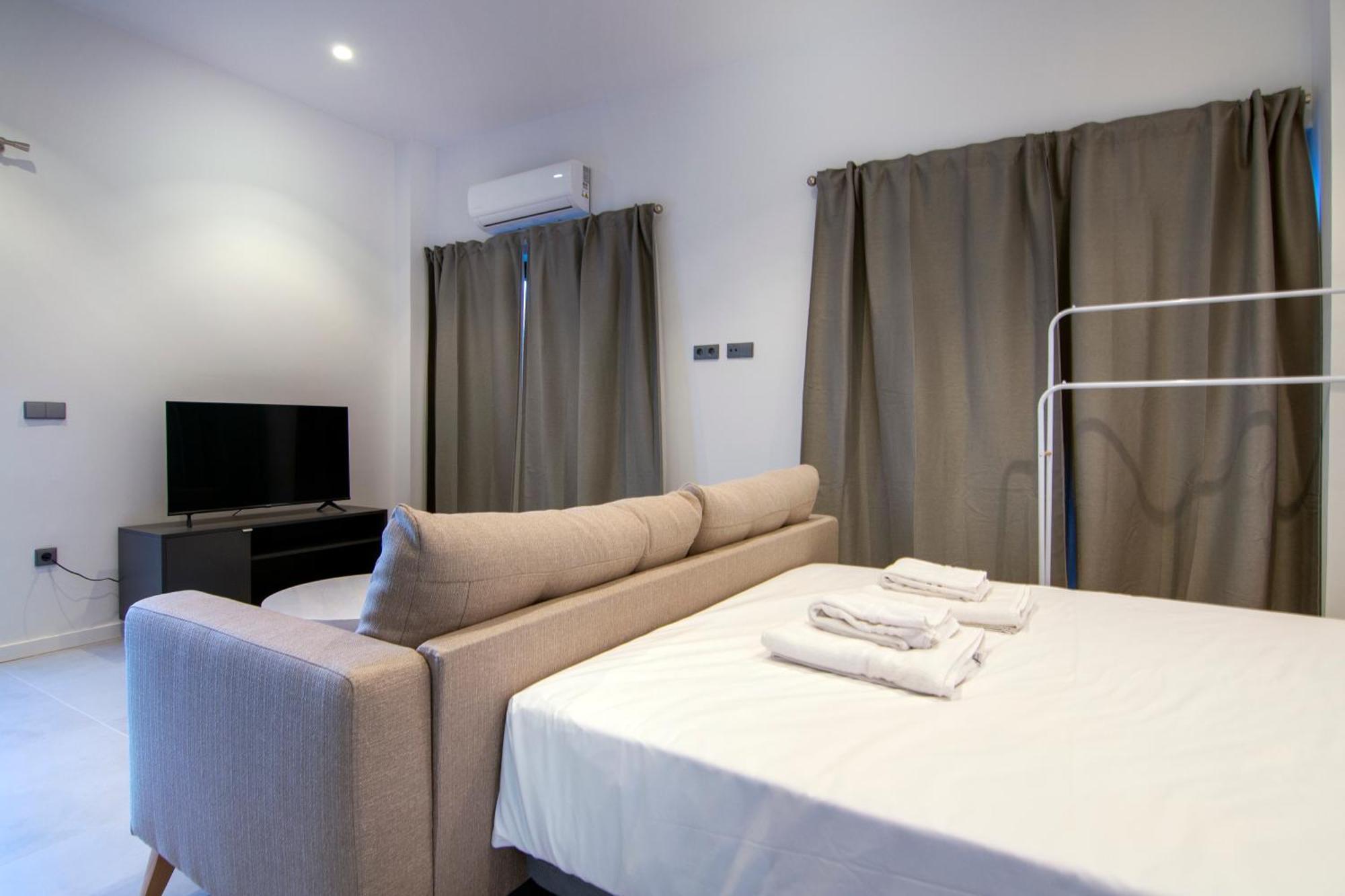 Vlc Host - Bellvis Apartment *