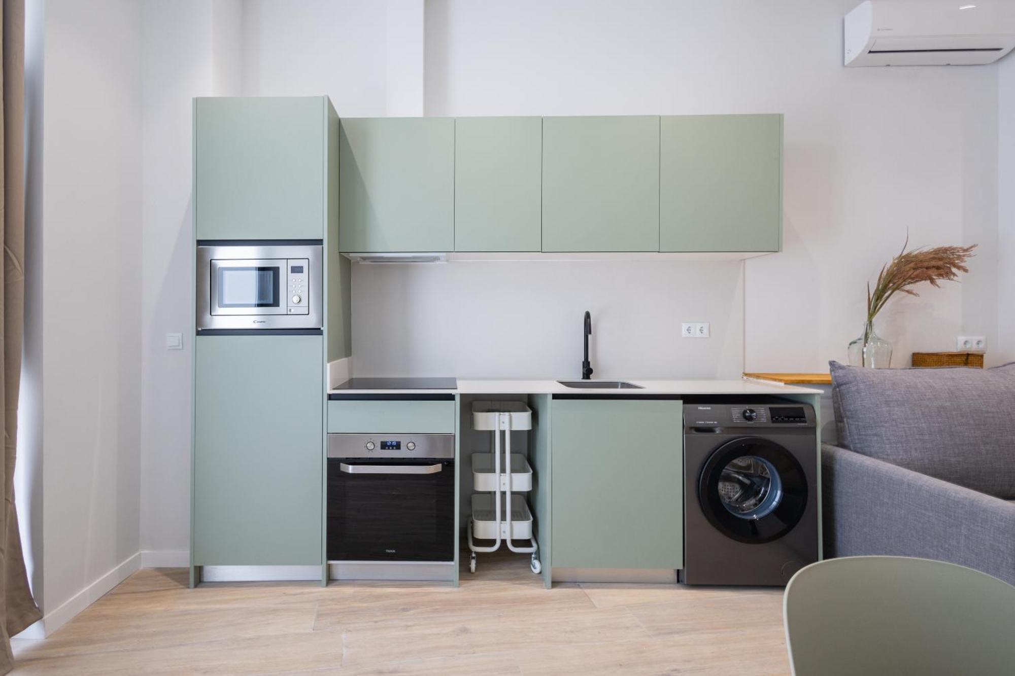 Florit Flats - The Trafalgar *