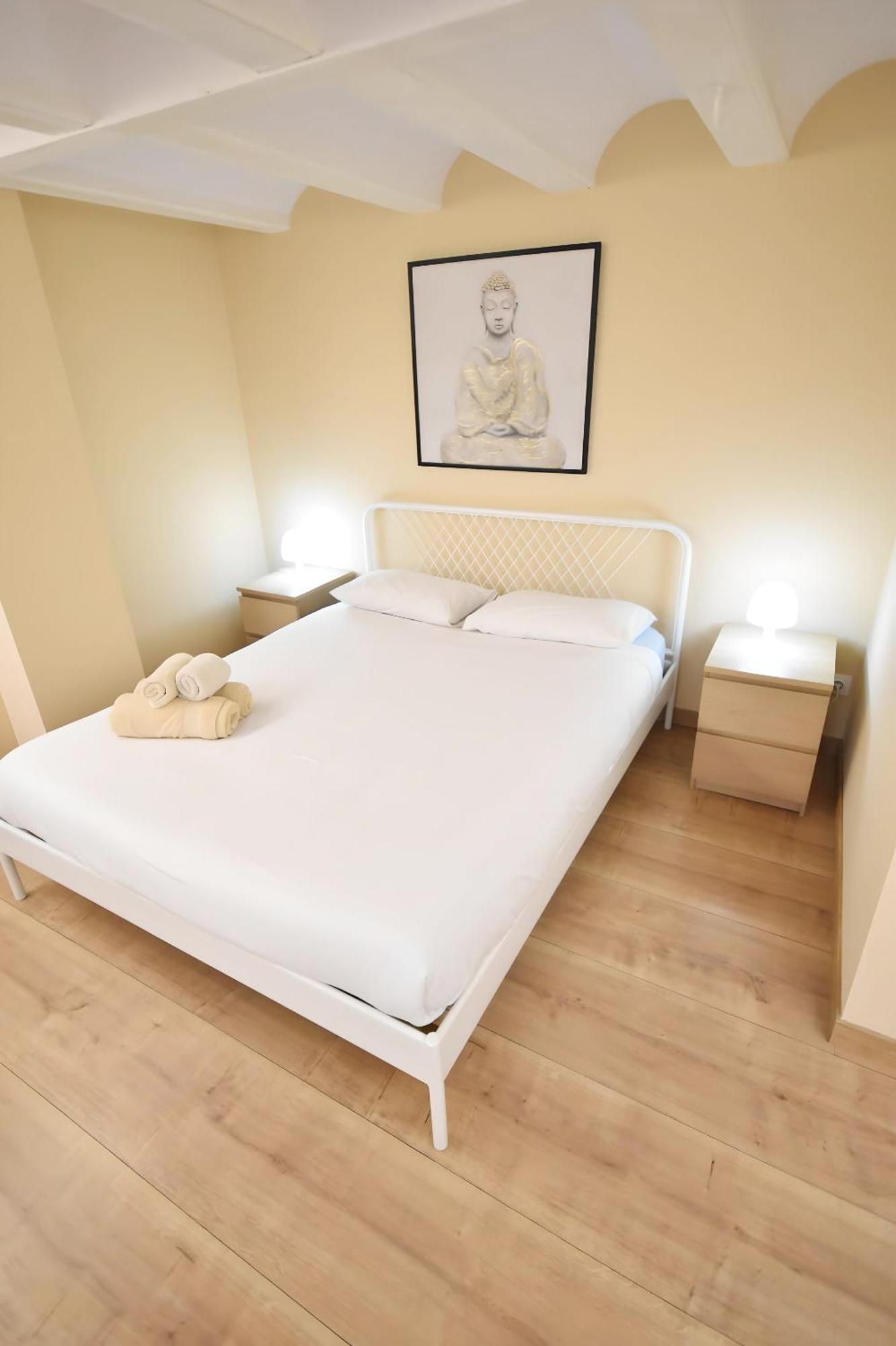 Apartment Centrico Al Lado De Torres De Quart