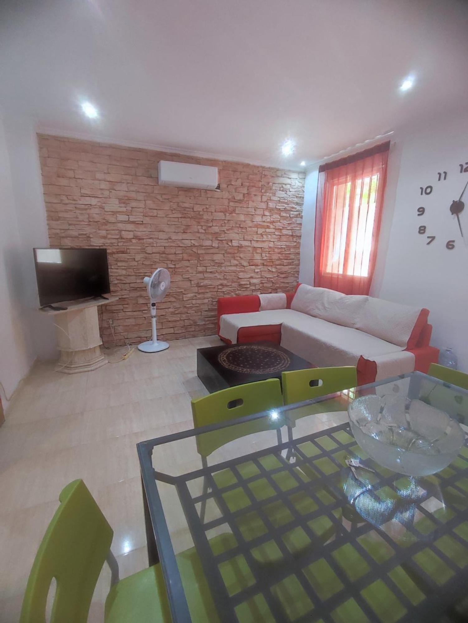 Apartment Planta Baja Bien Comunicada Cerca De La Playa *