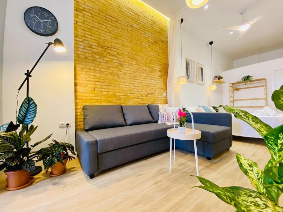 Relaxing Beachside Cabanyal Loft Apartamento Valencia