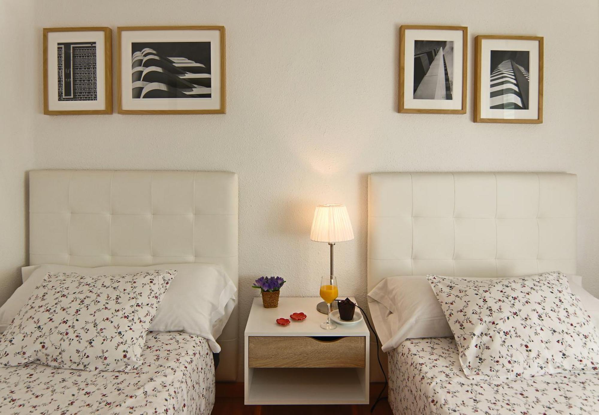 Luminoso. Comodo. Acogedor. Wifi. Junto A Ave Apartamento Valencia