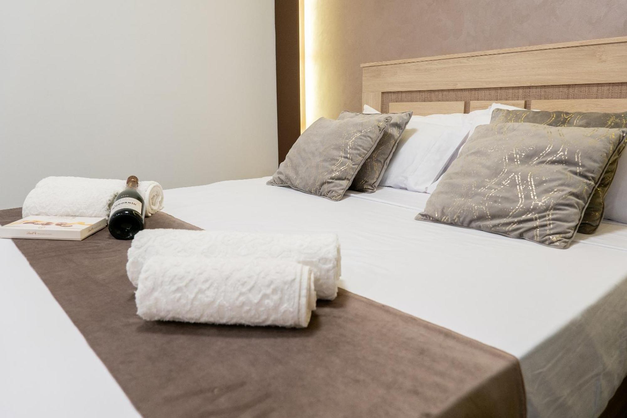 Turistico Lux Center Apartment *