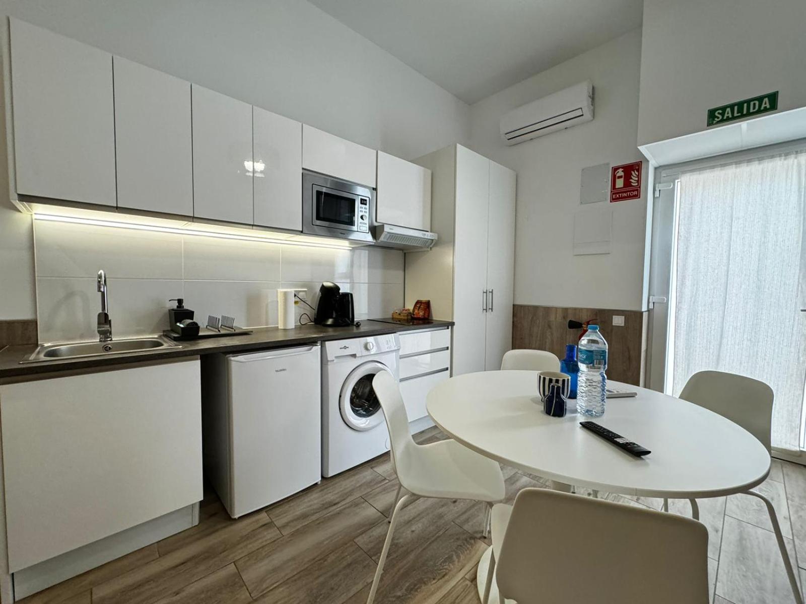 Moderno Apartamento Del Arquitecto Apartahotel Valencia