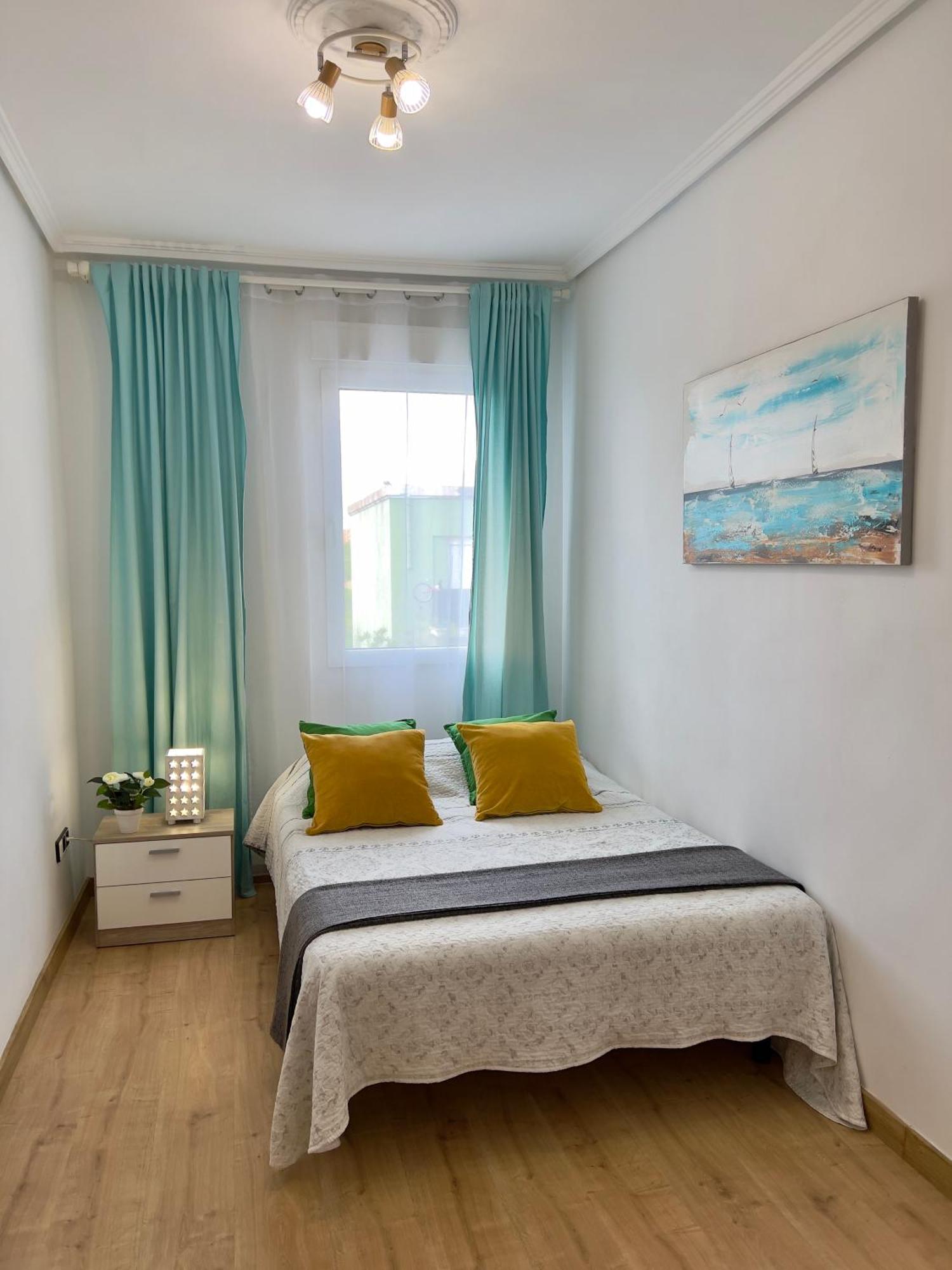 Cozy In Valencia! Wi-fi ! Apartamento *