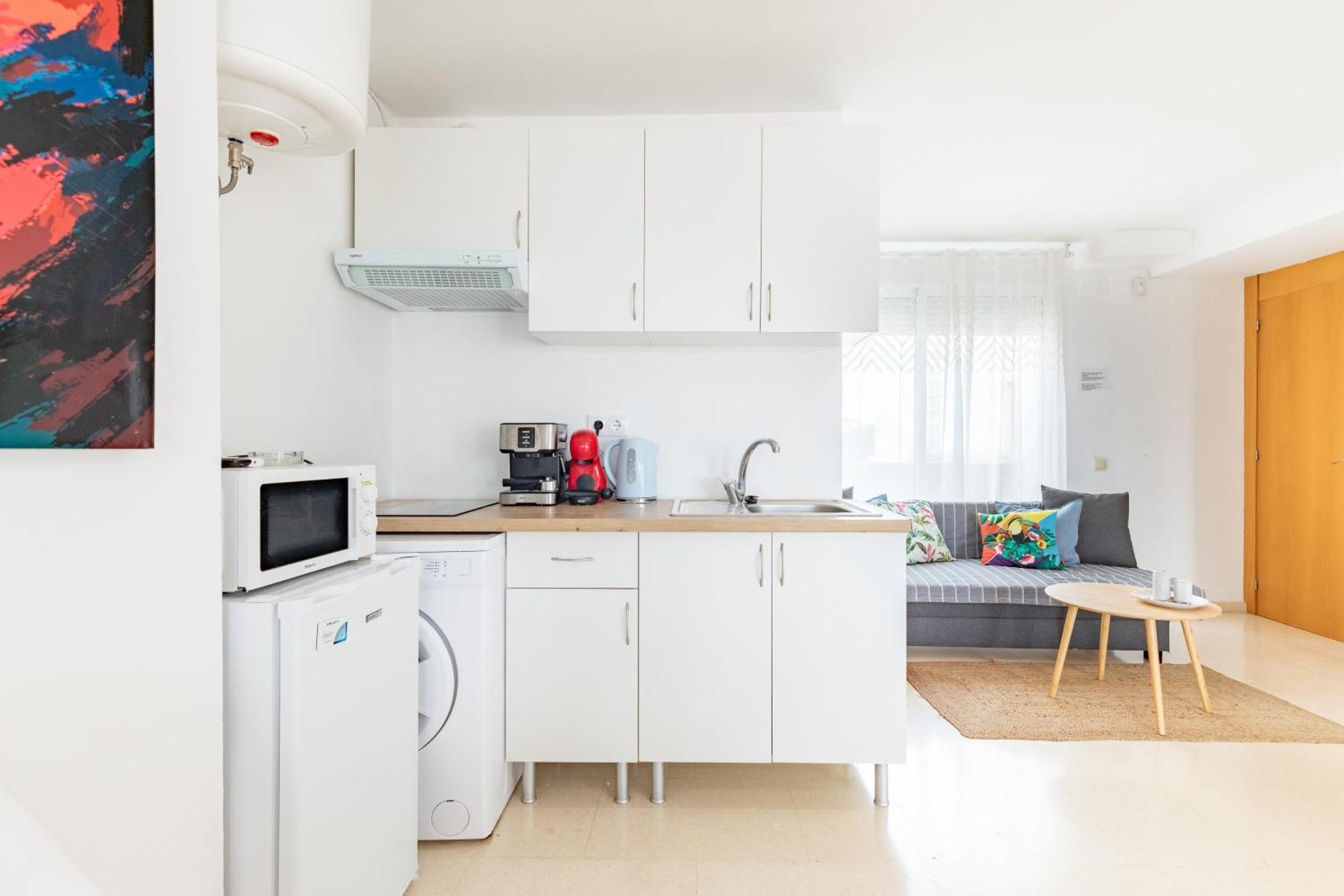 Penthouse Duplex In A 4 Floors Spanish House -8 Min To Center By Metro Apartamento *