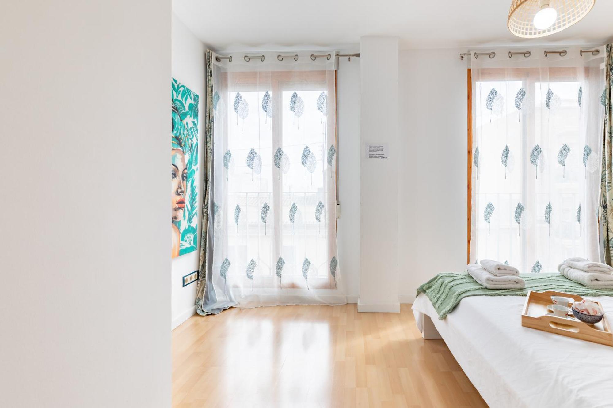 Apartamento Penthouse Duplex In A 4 Floors Spanish House -8 Min To Center By Metro *