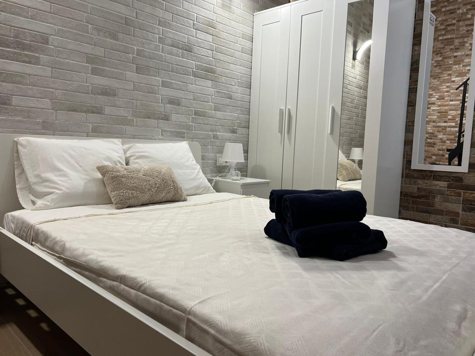 Melia Y Fuster 23c Apartahotel