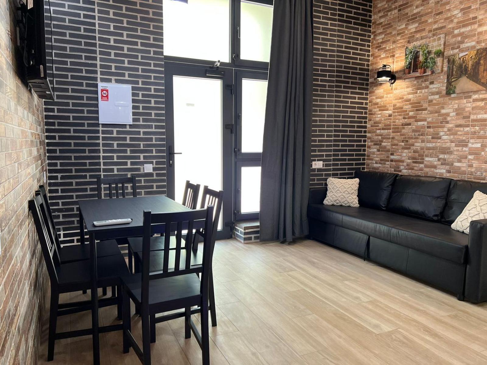 Melia Y Fuster 23c Apartahotel