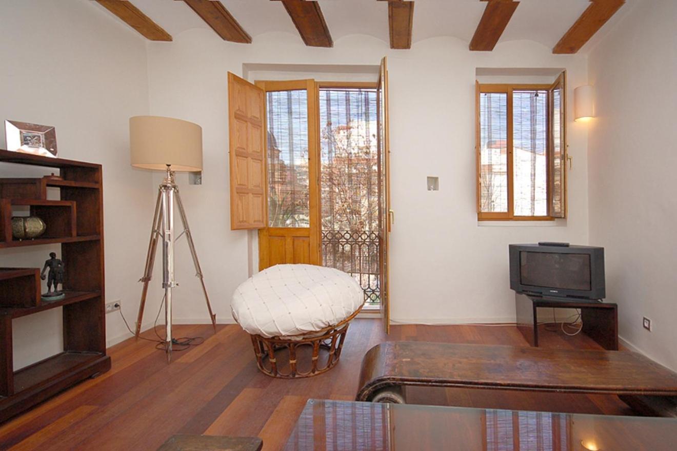 Apartment Beds & Breaks Ravel I