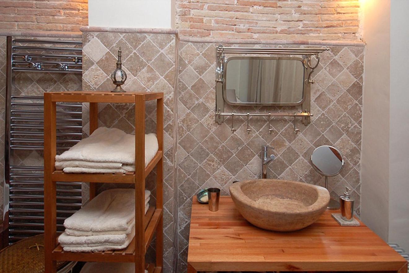 Beds & Breaks Ravel I Apartment
