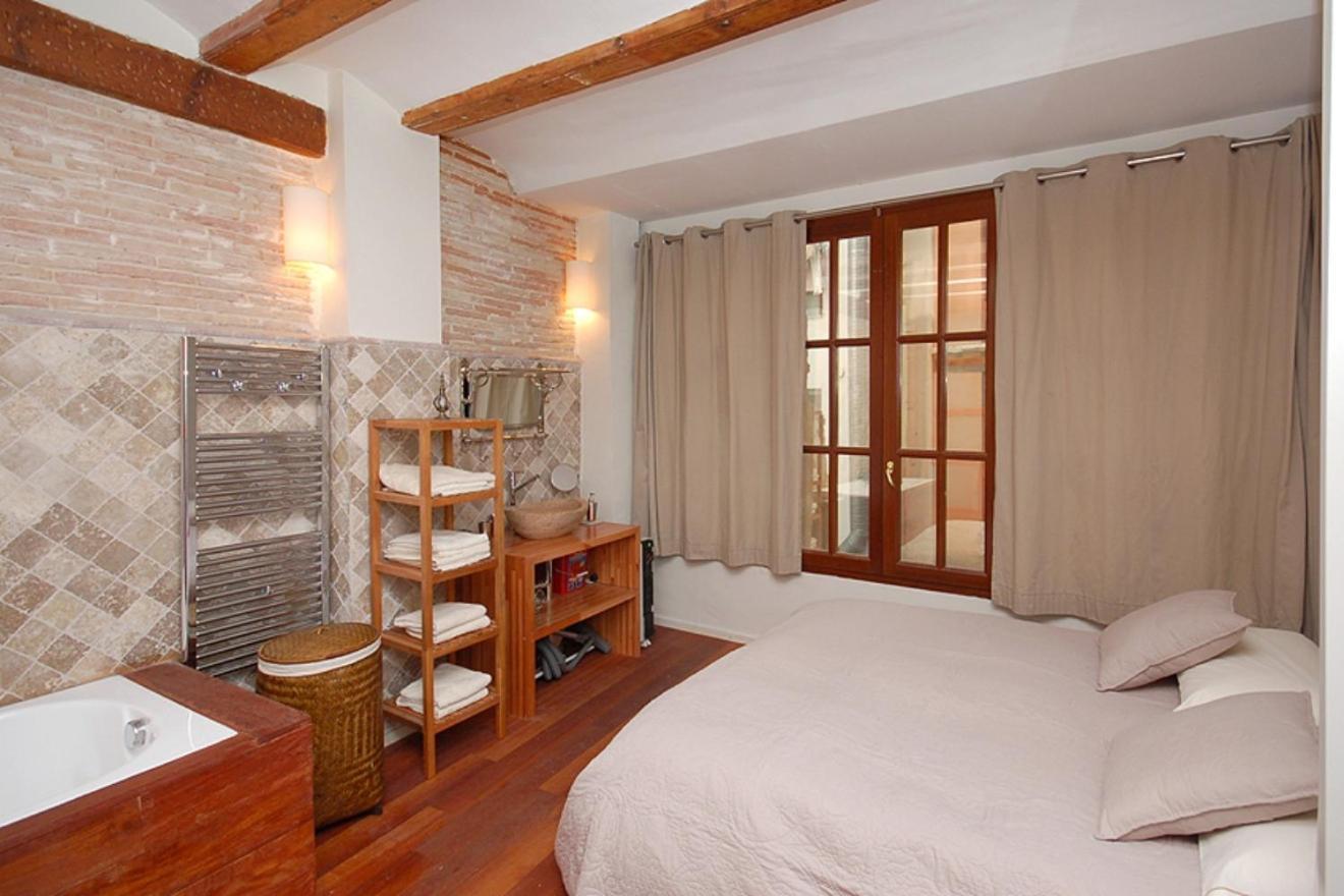 Apartment Beds & Breaks Ravel I