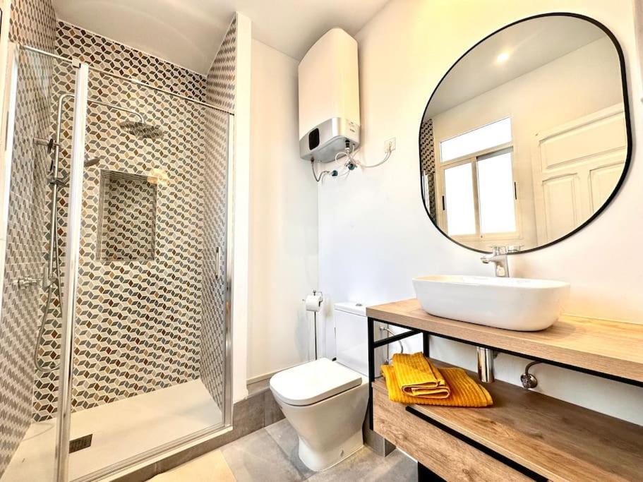 Stylish Ruzafa Market Apartment