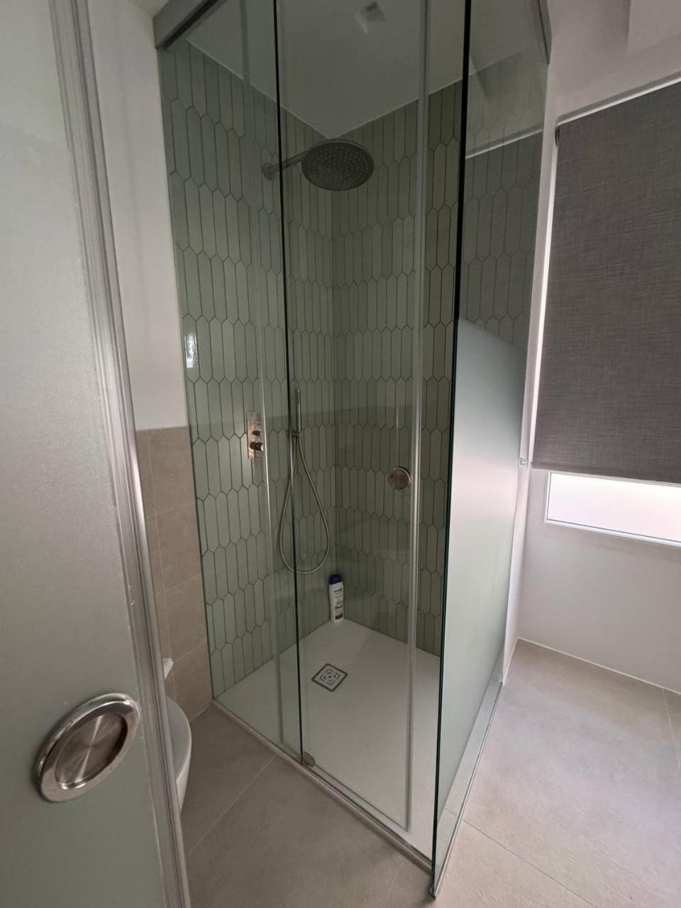 Con Bano Privado Y Cocina Compartida Apartamento
