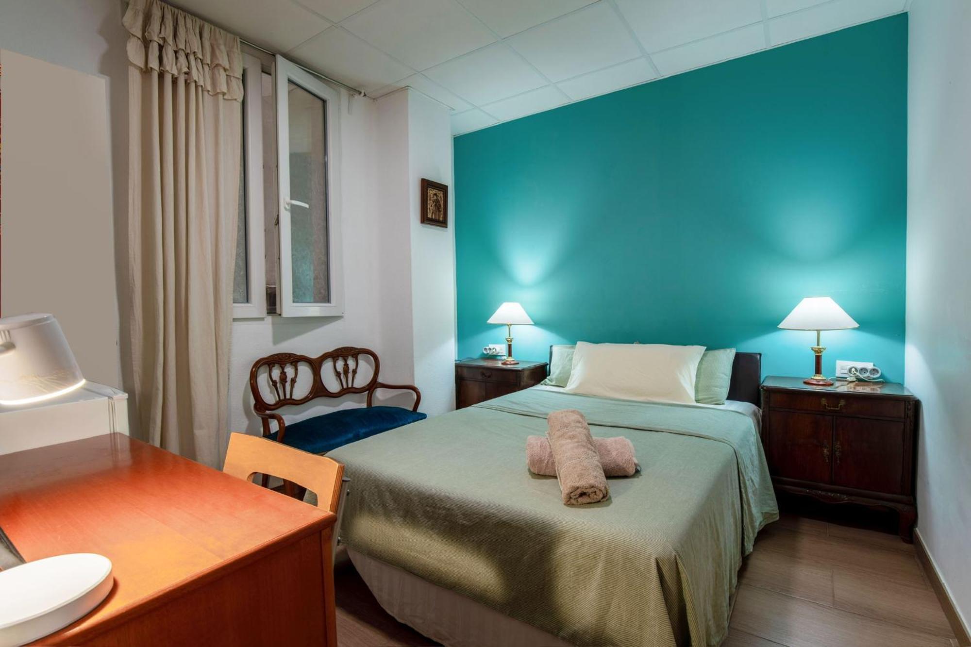 Homestay Mirador 1 Del Mercado - Con Bano Privado En El Centro De La Ciudad Vella