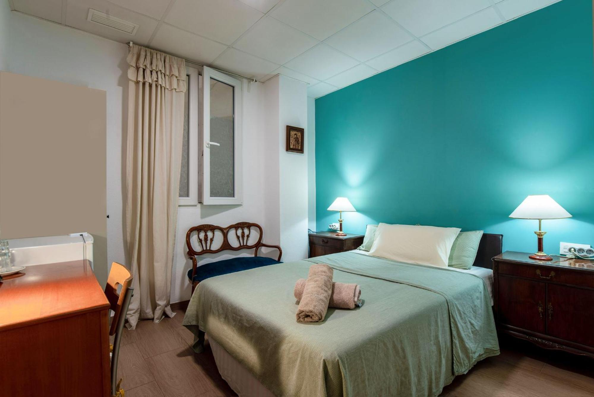 Homestay Mirador 1 Del Mercado - Con Bano Privado En El Centro De La Ciudad Vella