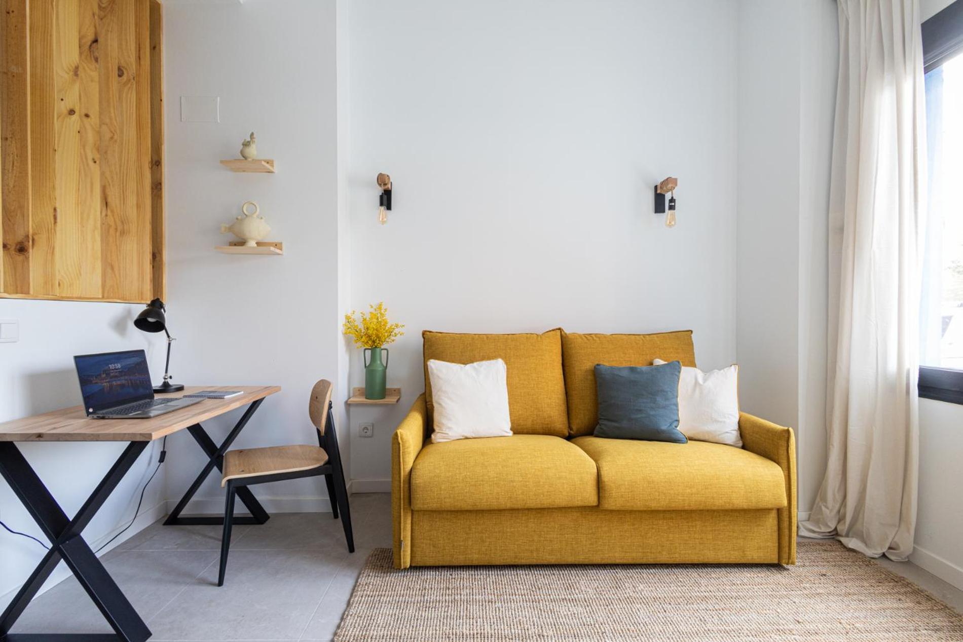 Florit Flats - Traditional Valencia Ceramic Apartments, Bicycles For You! *