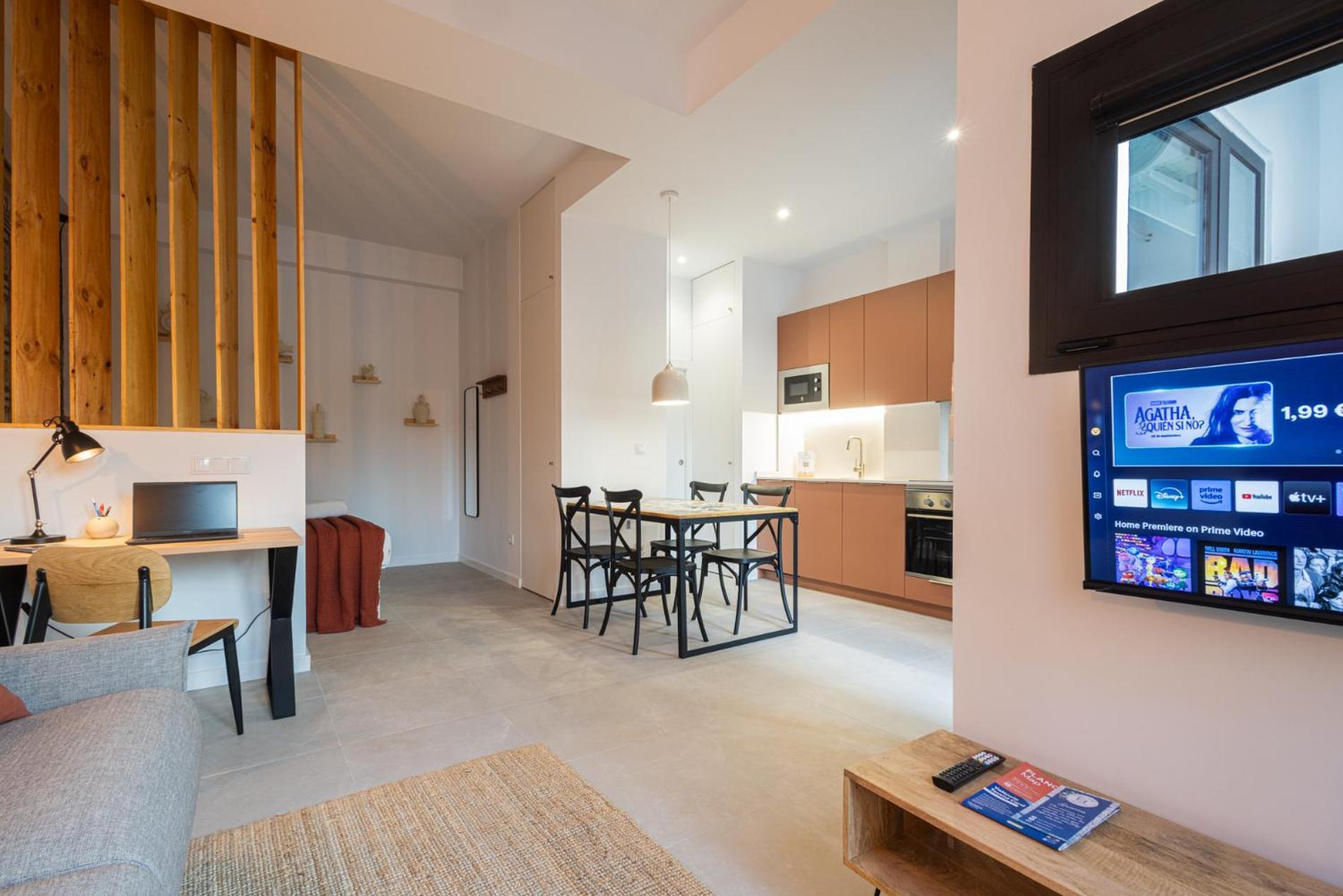 Florit Flats - Traditional Valencia Ceramic Apartments, Bicycles For You! * Valencia