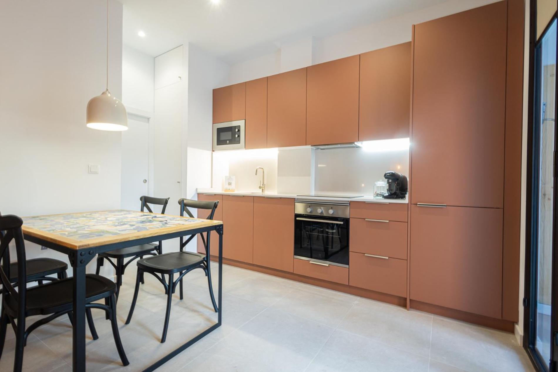 Apartamento Florit Flats - Traditional Valencia Ceramic Apartments, Bicycles For You! Valencia