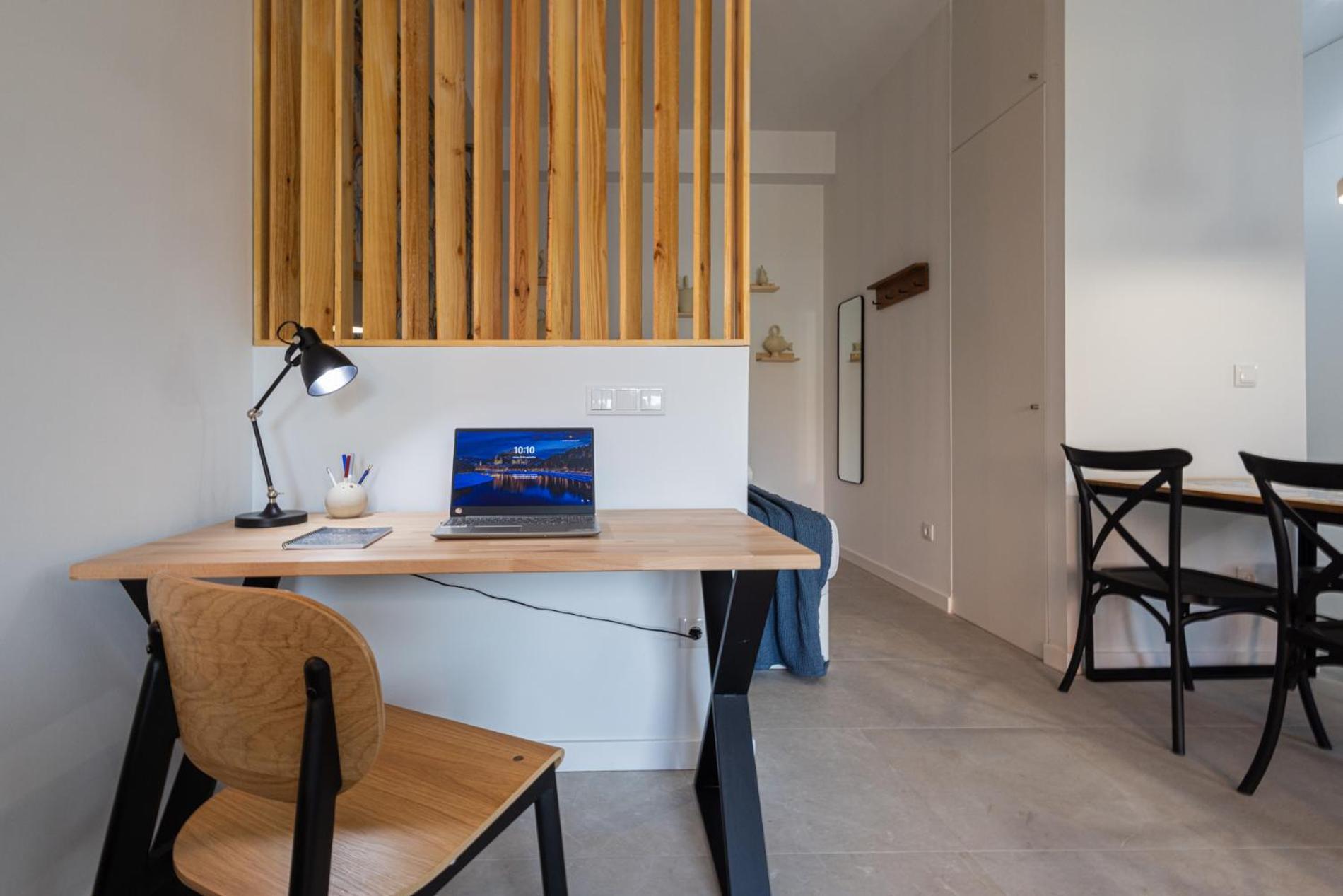 Florit Flats - Traditional Valencia Ceramic Apartments, Bicycles For You! Valencia