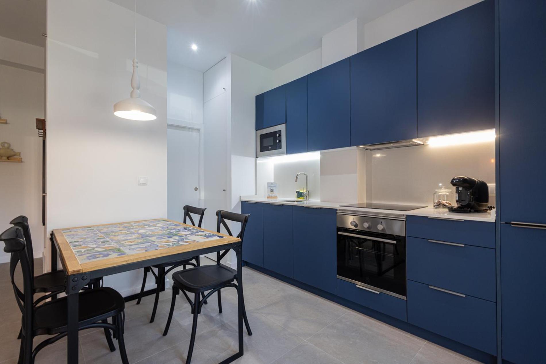 Florit Flats - Traditional Valencia Ceramic Apartments, Bicycles For You! Valencia