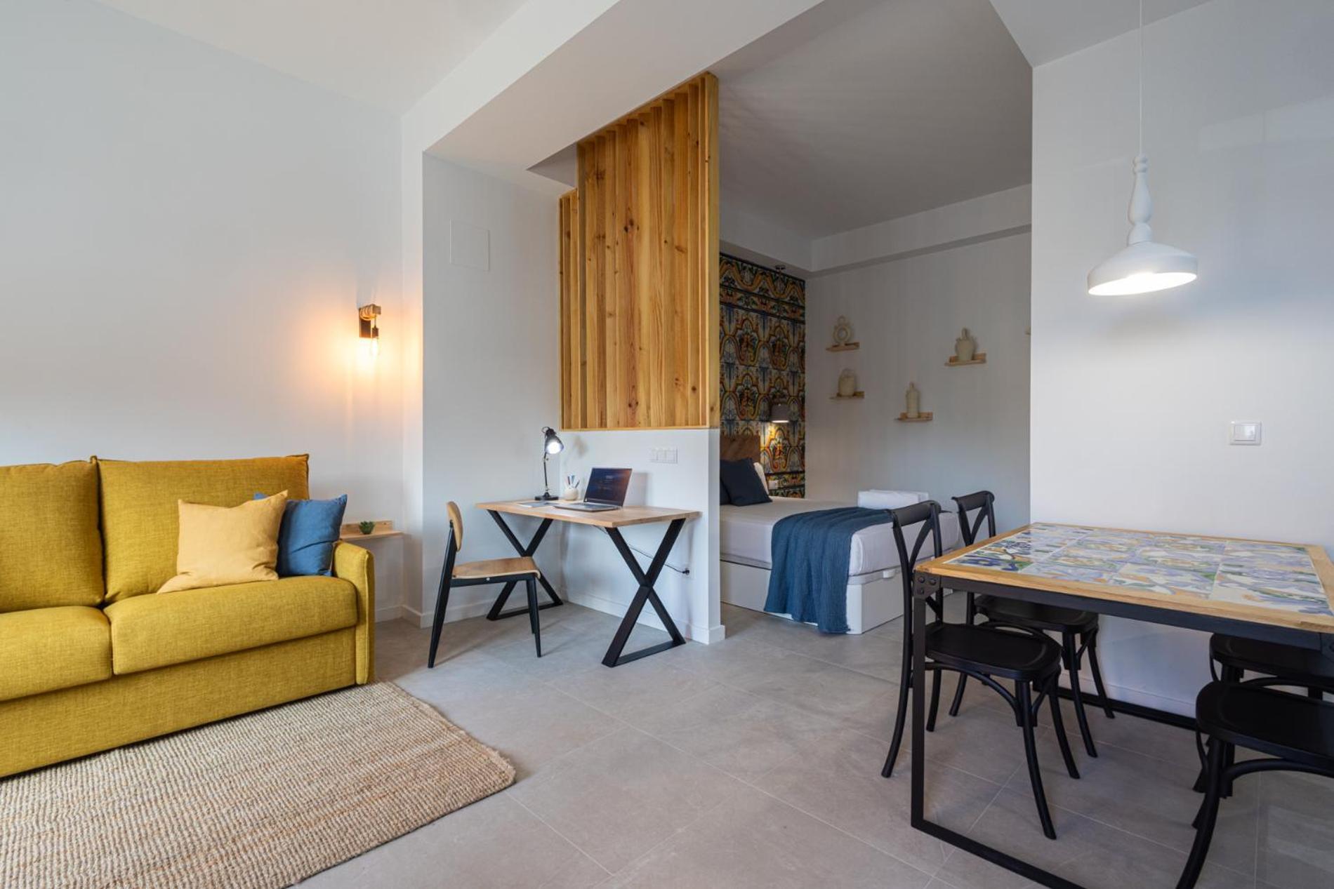Apartamento Florit Flats - Traditional Valencia Ceramic Apartments, Bicycles For You! *