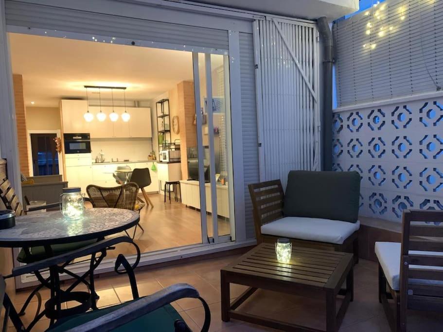 Location Center Has An Independent Courtyard Apartamento