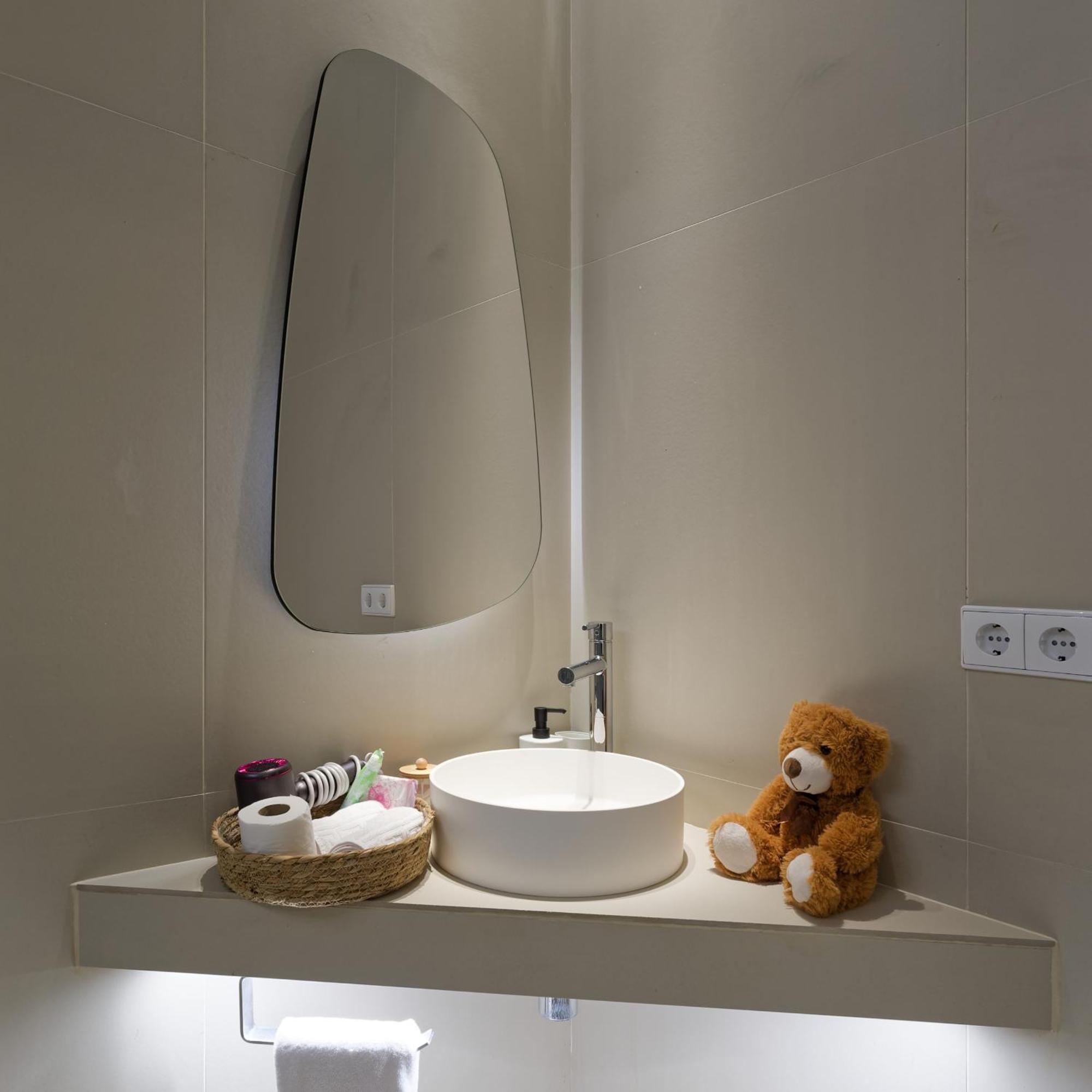 Osito Hub - Esteban Ballester Apartment *