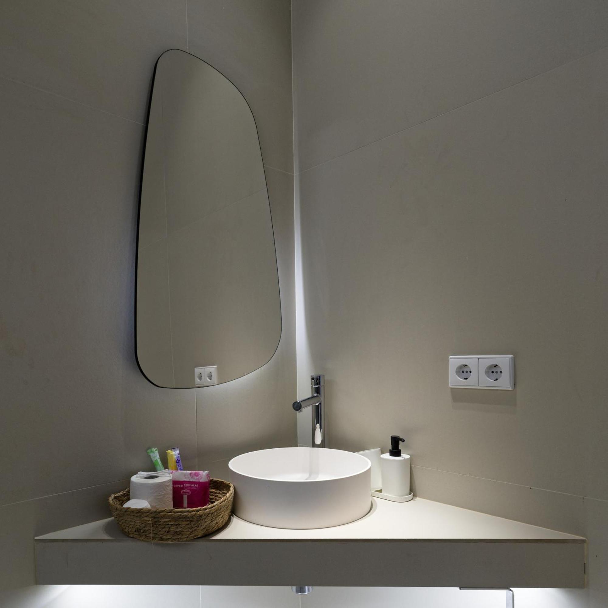 Osito Hub - Esteban Ballester Apartment *